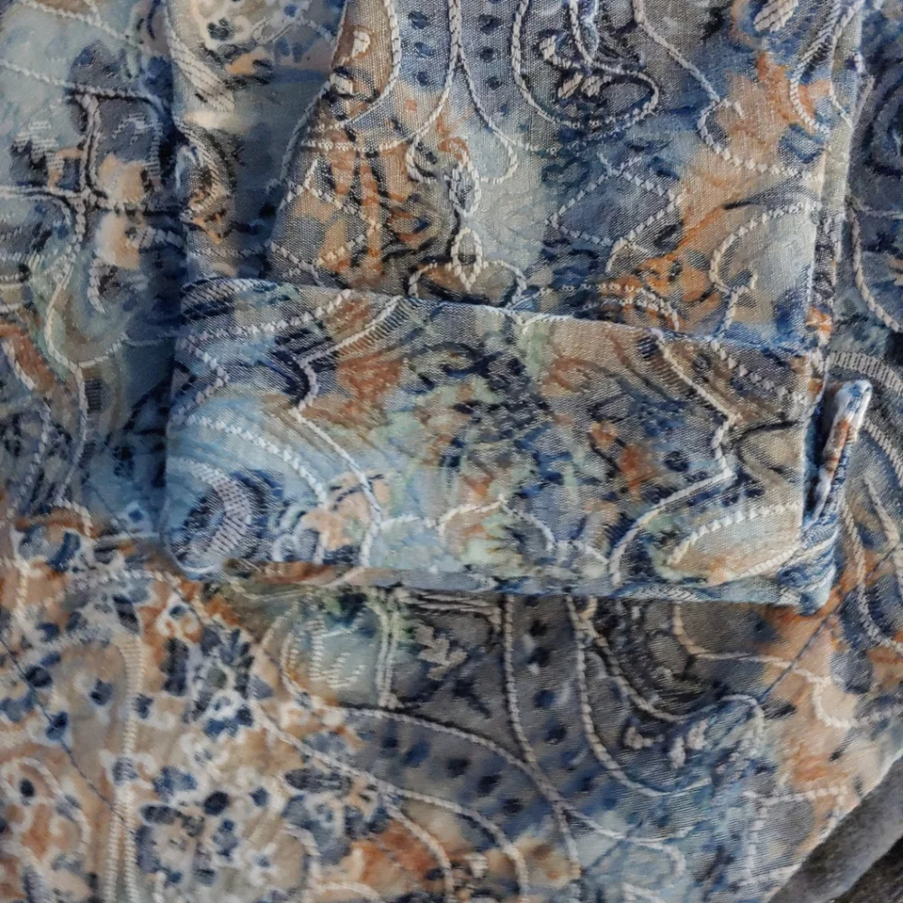 Jacket - Picture 3 of 6